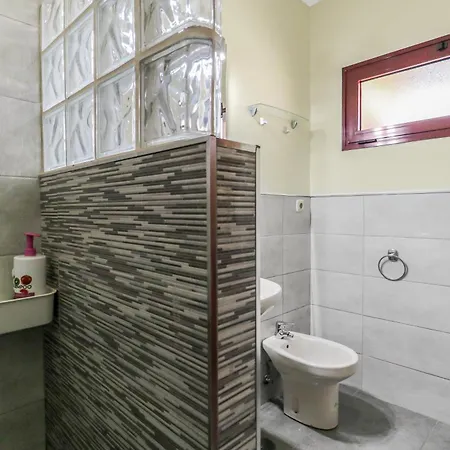 Pool Retreat Tamaragua Lägenhet *