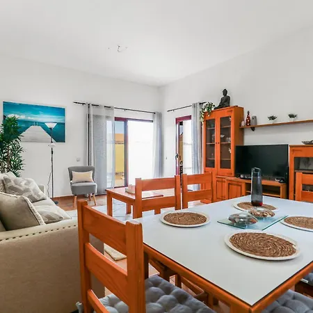 Pool Retreat Tamaragua *