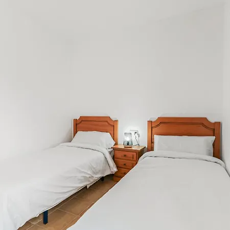 Pool Retreat Tamaragua *