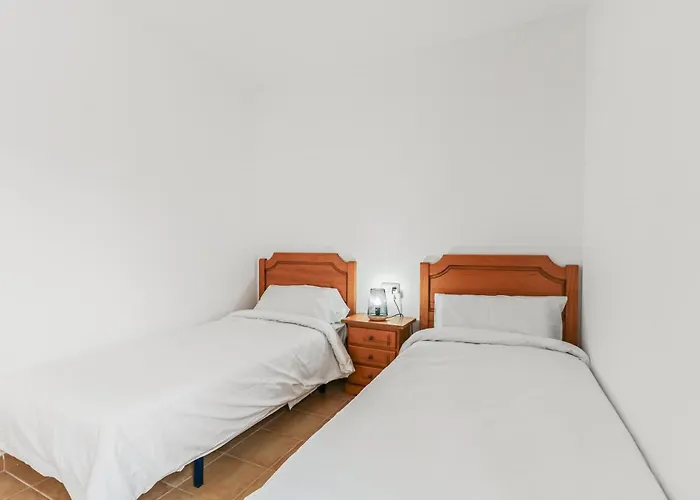 Pool Retreat Tamaragua *